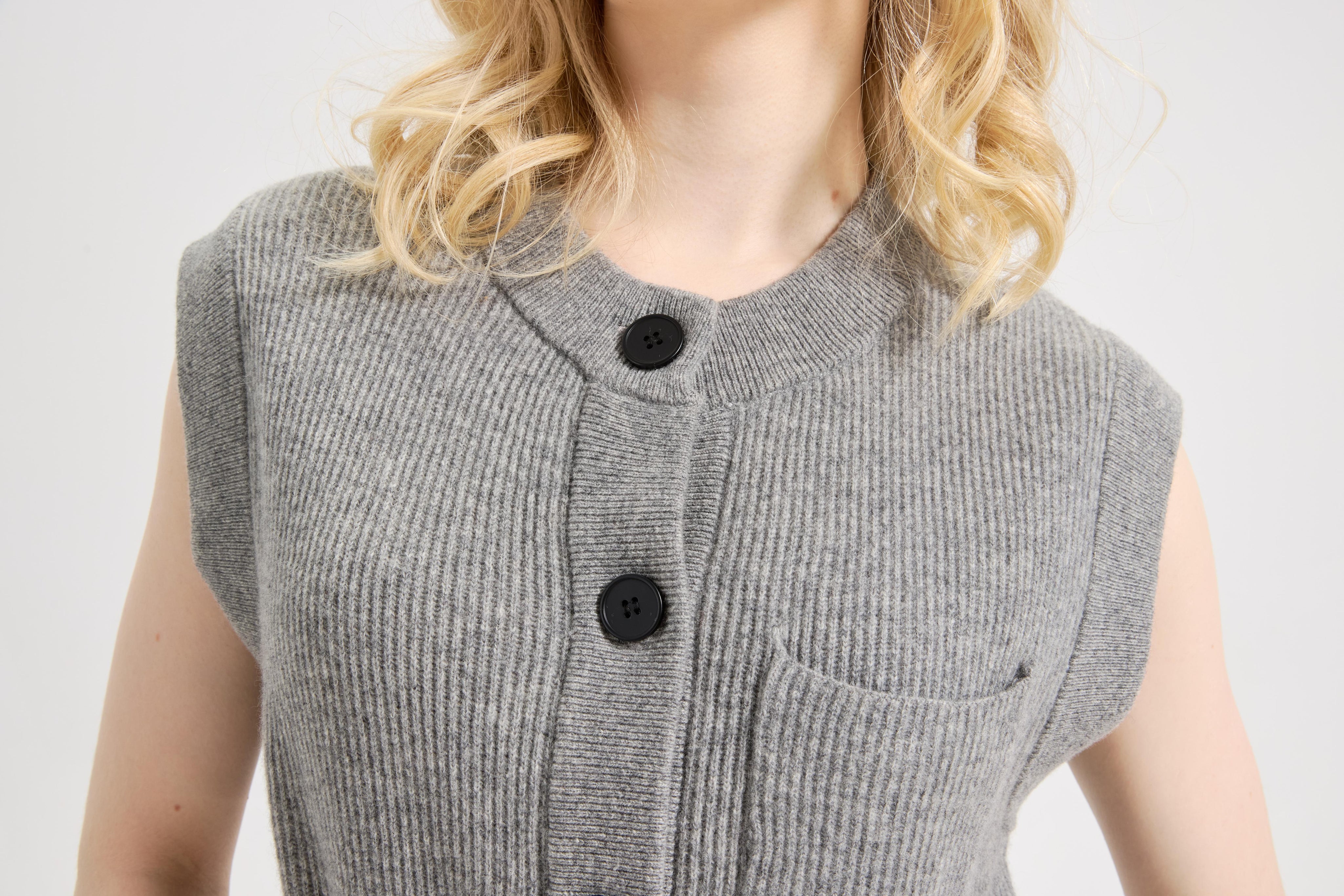 Women's Solid Round Neck Cap Sleeve Knitwear Sweater Tops