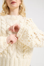 Sweaters for Women Trendy Crewneck Long Sleeve  Sweater Tops Fall 2025 Chunky Cable Knit Pullover Sweaters