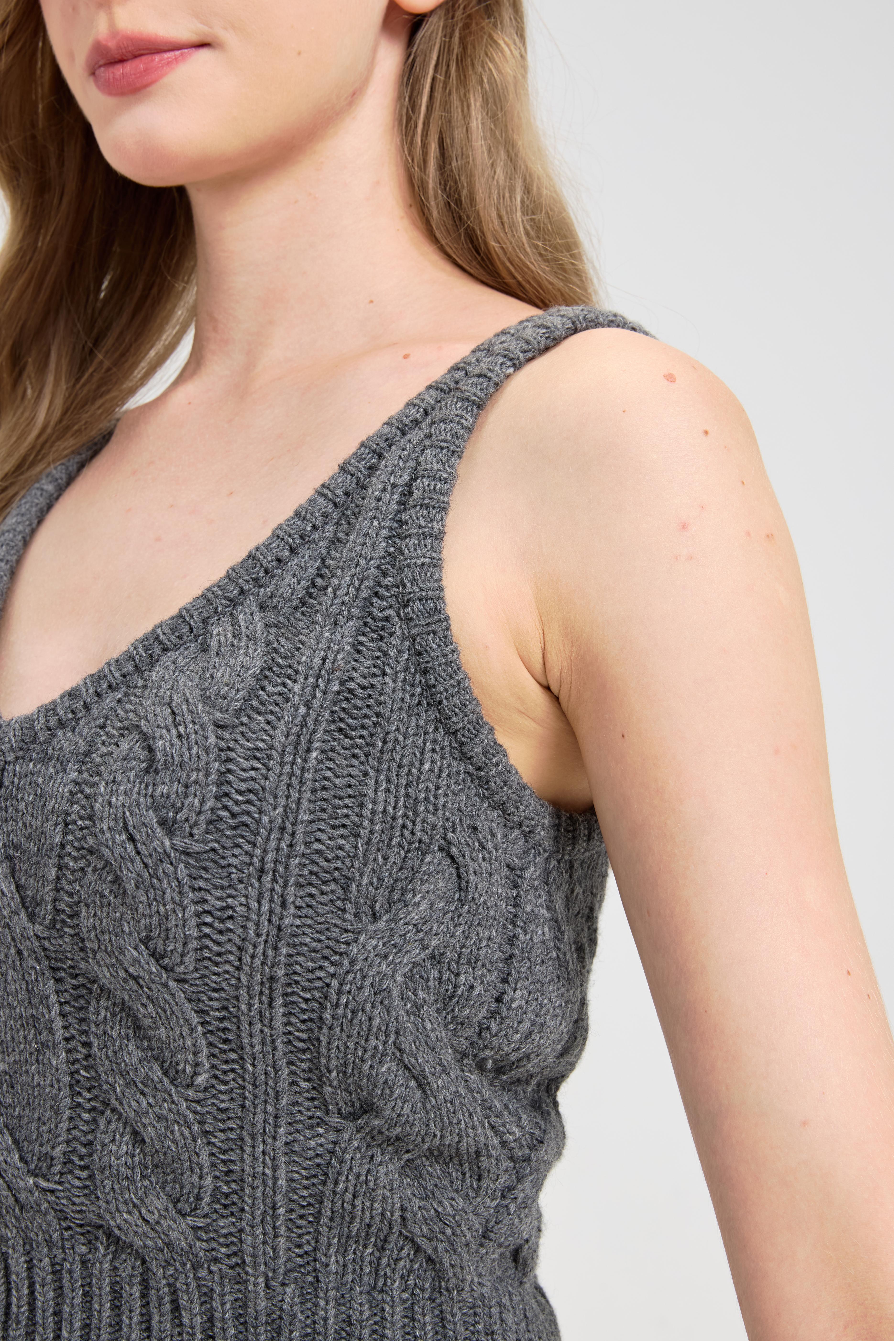 Sweater Vest for Women V Neck Straps Cable Knit Solid Casual Camisole Top