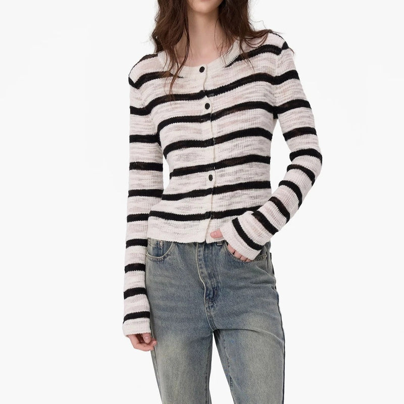 Women’s Striped Sweaters: Styles, Fabrics, Patterns and Buying Guide