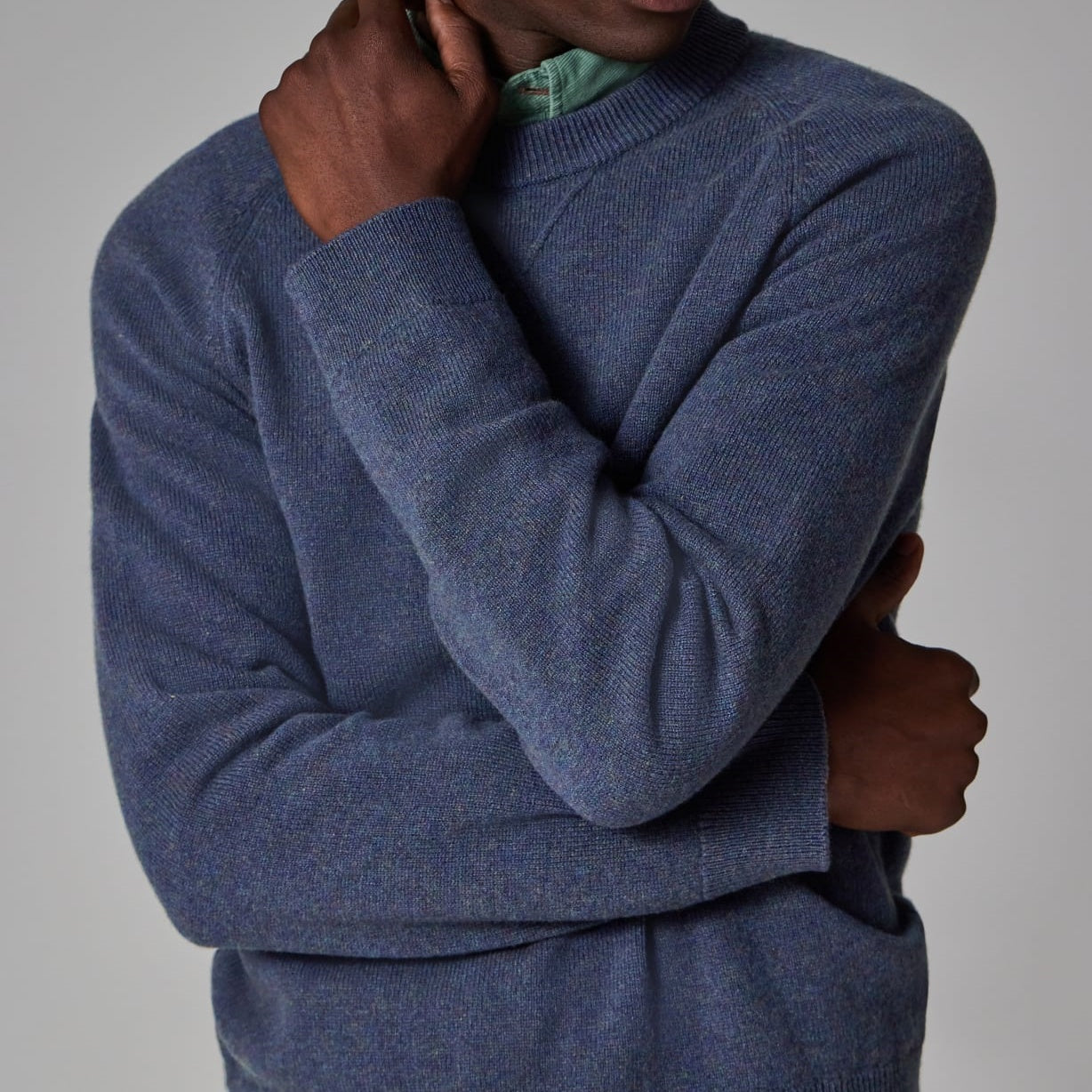 How to Order Wholesale Men's Lambswool Sweaters?