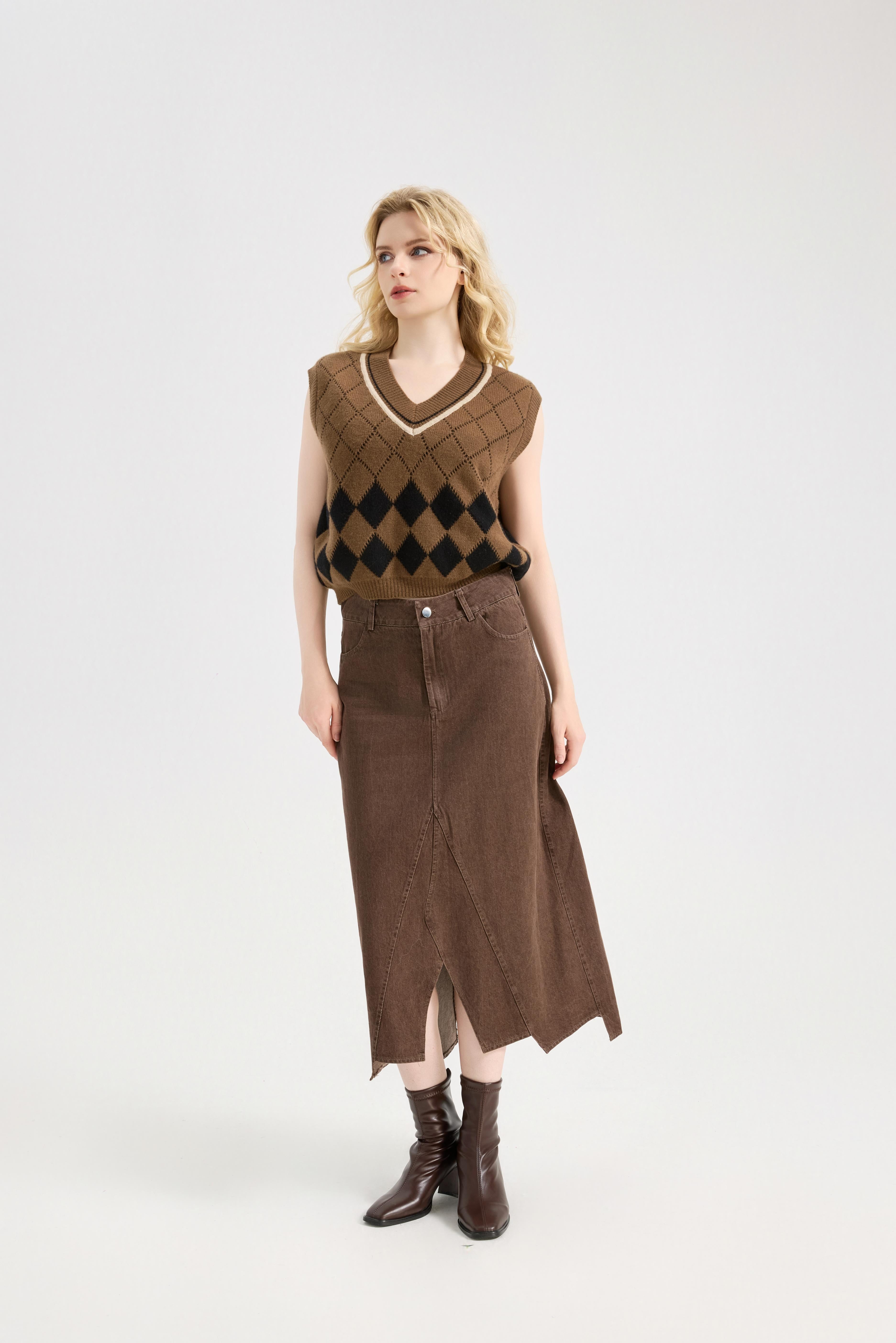 Hyipels Sweater Vest Women,Sleeveless V Neck Argyle Plaid Long Preppy Loose Knitted Casual School Sweaters Tank Top