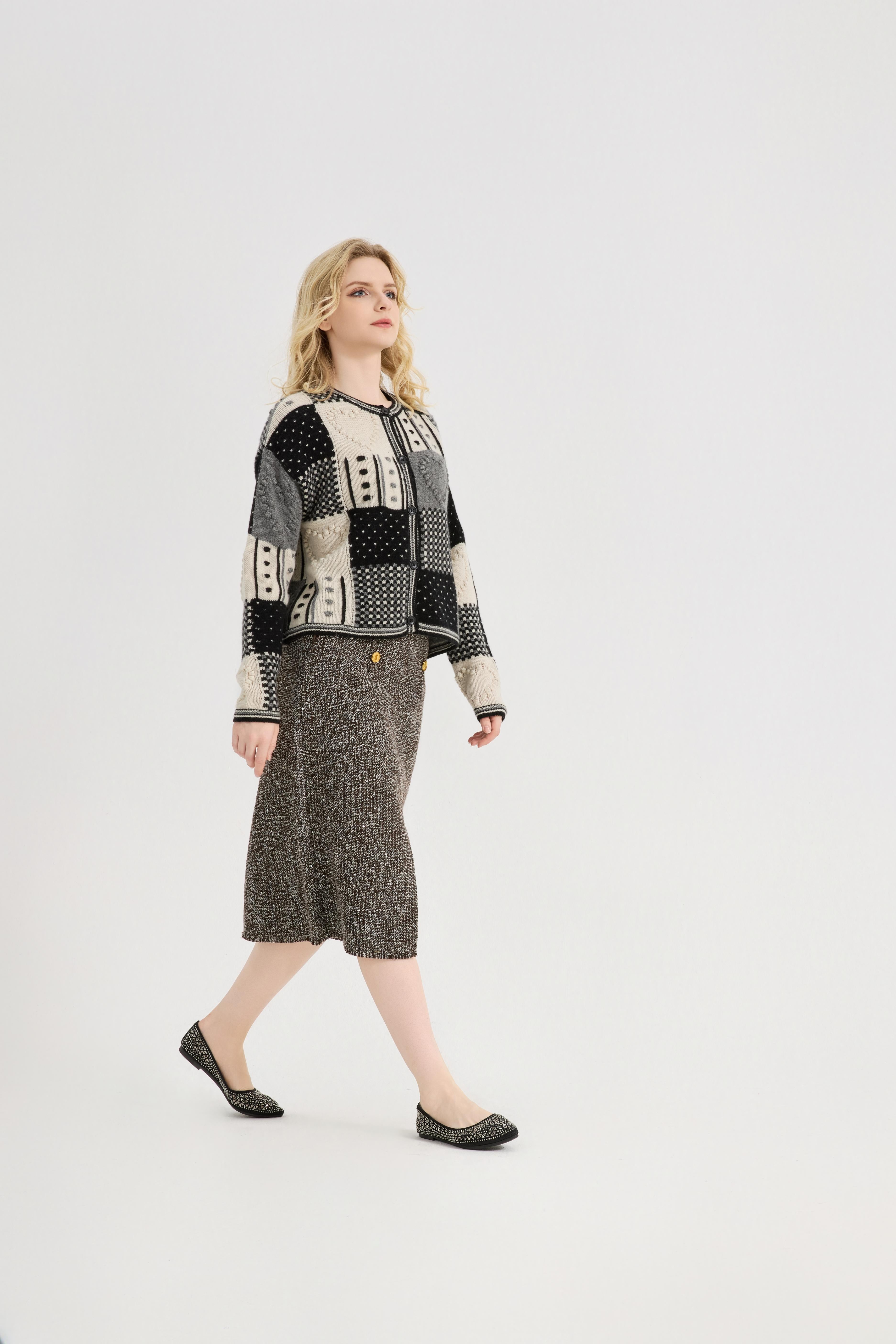 Knitted Cardigan Women's Short Coat Jacquard Sweater Loose Outer Wear Round Neck Soft sweetheart knit Top Trendy Sweater