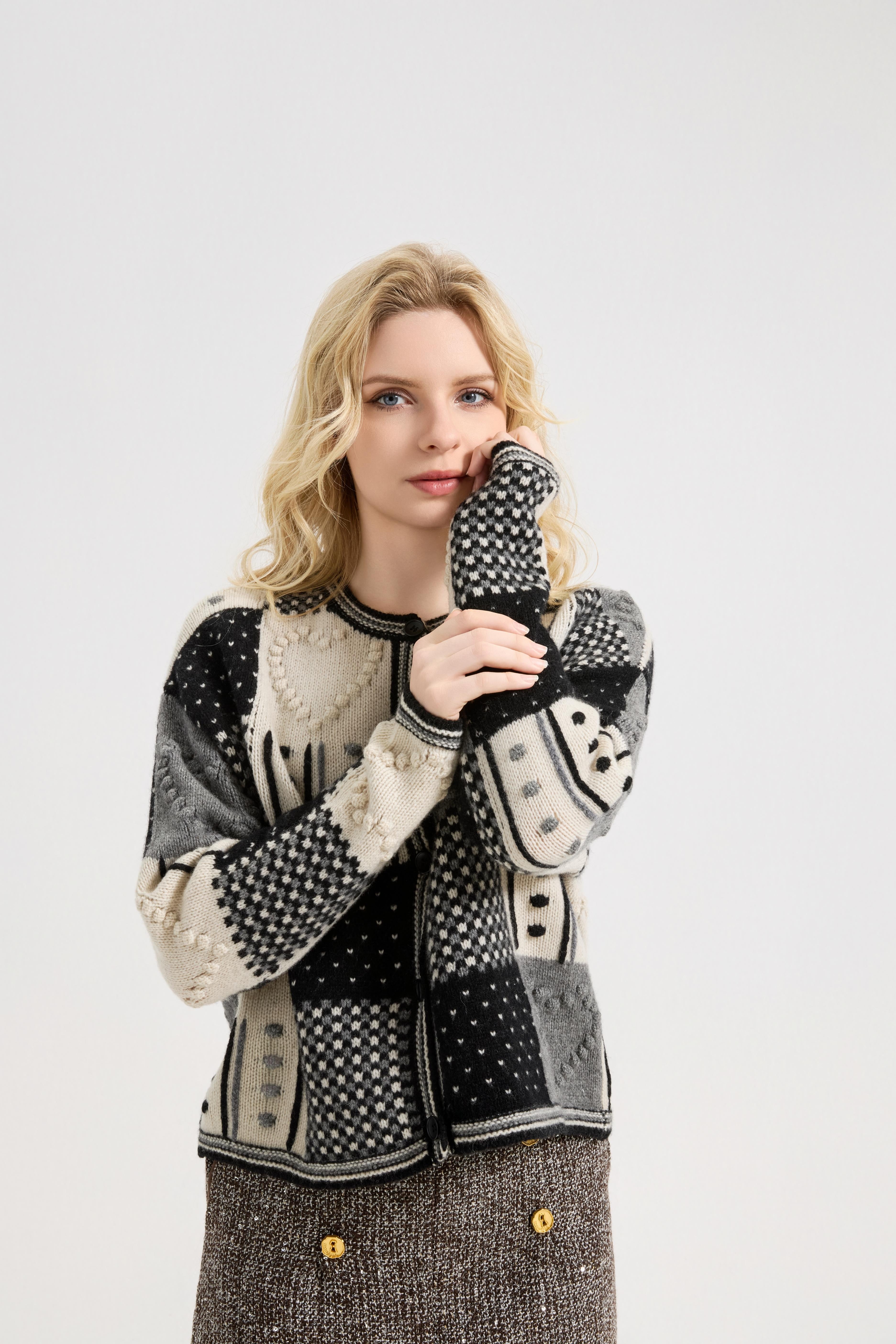 Knitted Cardigan Women's Short Coat Jacquard Sweater Loose Outer Wear Round Neck Soft sweetheart knit Top Trendy Sweater